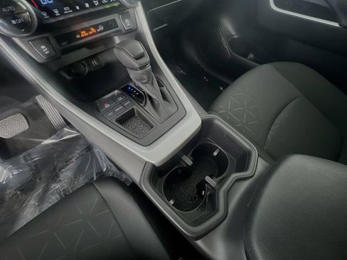 Used 2025 Toyota RAV4 XLE w/ Convenience Package FWD image 25