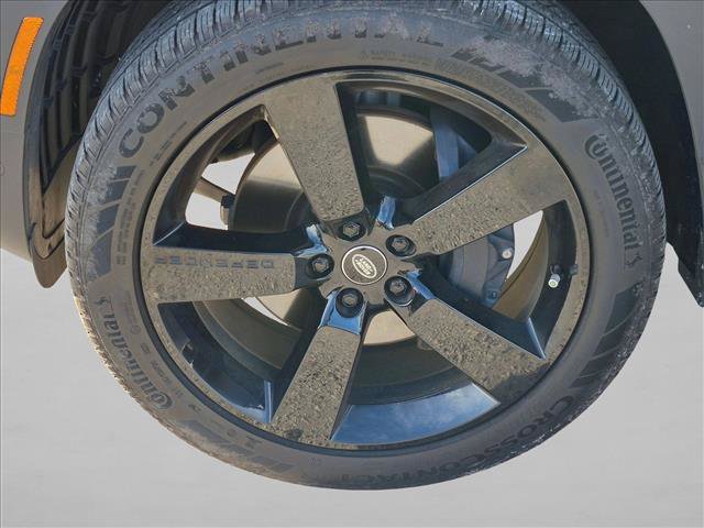 Used 2023 Land Rover Defender 110 S AWD/4WD image 17