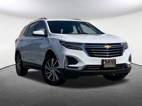 Used 2024 Chevrolet Equinox Premier image 2