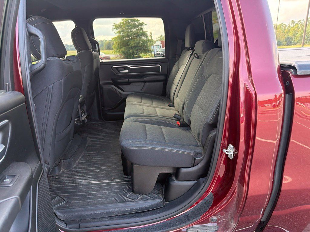 Used 2019 RAM 1500 Big Horn AWD/4WD image 7