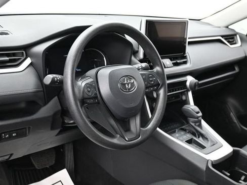 Used 2025 Toyota RAV4 LE FWD image 15