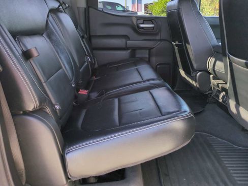 Used 2021 Chevrolet Silverado 1500 LT w/ Z71 Off-Road Package image 26