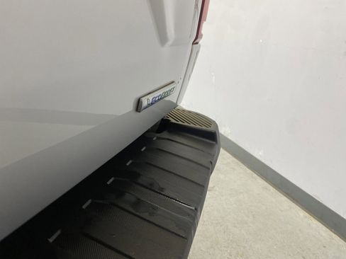 Used 2018 Ford F150 Lariat image 19