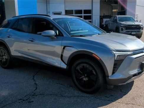 New 2026 Chevrolet Blazer EV LT image 2