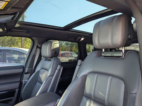 Used 2022 Land Rover Range Rover Sport HST image 22