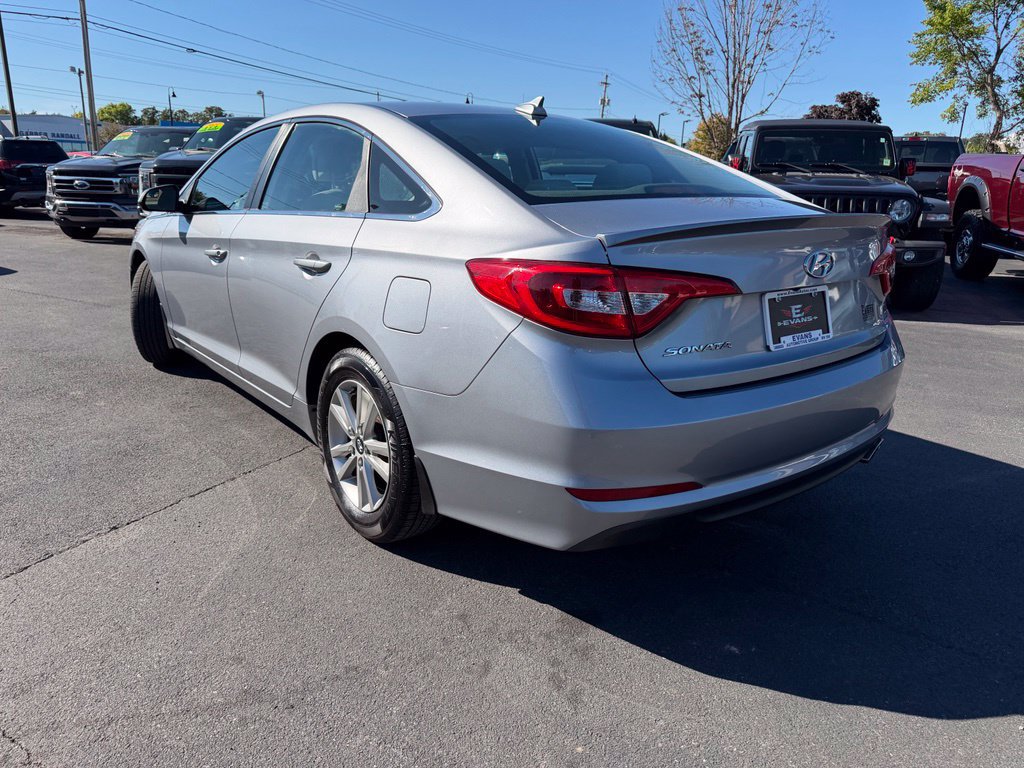 Used 2017 Hyundai Sonata SE FWD image 9