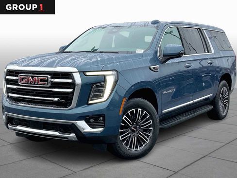 Used 2025 GMC Yukon XL Elevation image 1