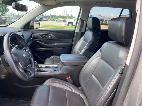 Used 2018 Chevrolet Traverse Premier w/ Driver Confidence II Package image 38