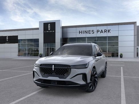 New 2026 Lincoln Nautilus Reserve w/ Jet Appearance Package image 2