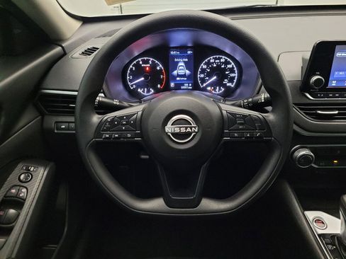 Used 2023 Nissan Altima 2.5 S FWD image 22