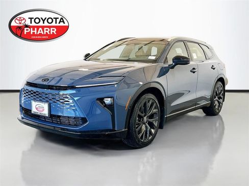 New 2026 Toyota Crown Signia AWD/4WD image 1