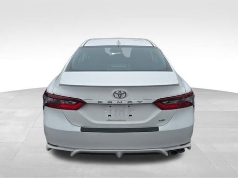 Used 2023 Toyota Camry SE w/ Audio Upgrade Package image 4