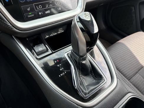 Certified 2025 Subaru Outback Premium AWD/4WD image 19