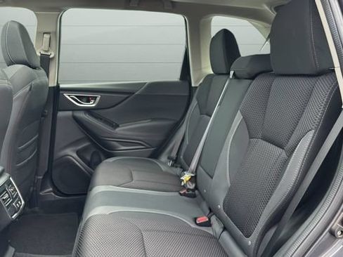 Used 2023 Subaru Forester Premium AWD/4WD image 25