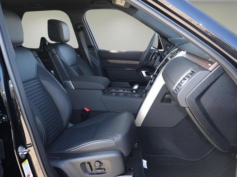 New 2026 Land Rover Discovery S AWD/4WD image 20