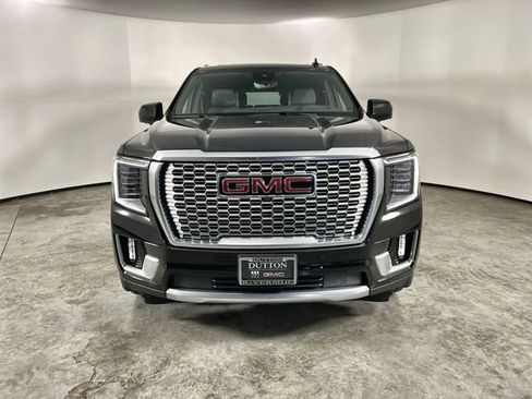 Used 2024 GMC Yukon Denali w/ Denali Reserve Package image 3