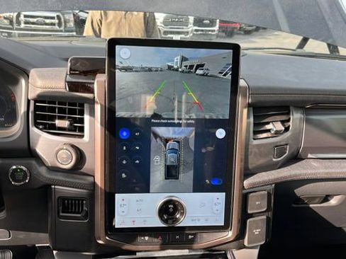 Used 2024 Ford F150 Lightning Lariat AWD/4WD image 33