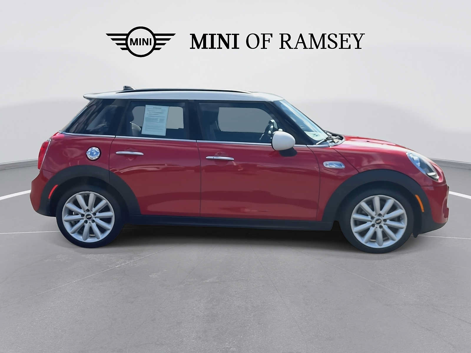 Used 2019 MINI Cooper S FWD image 9