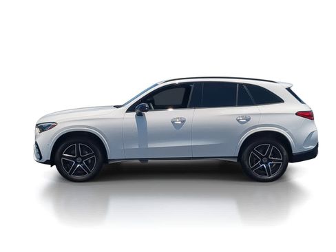 Used 2025 Mercedes-Benz GLC 300 4MATIC image 5