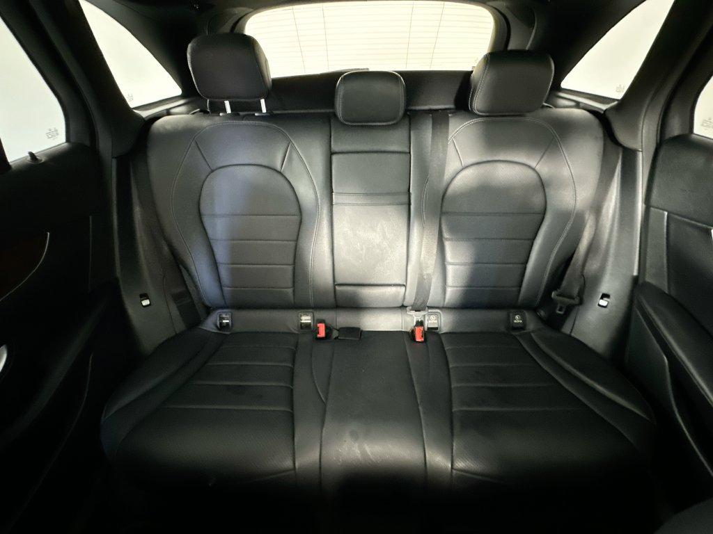 Used 2017 Mercedes-Benz GLC 300 image 13