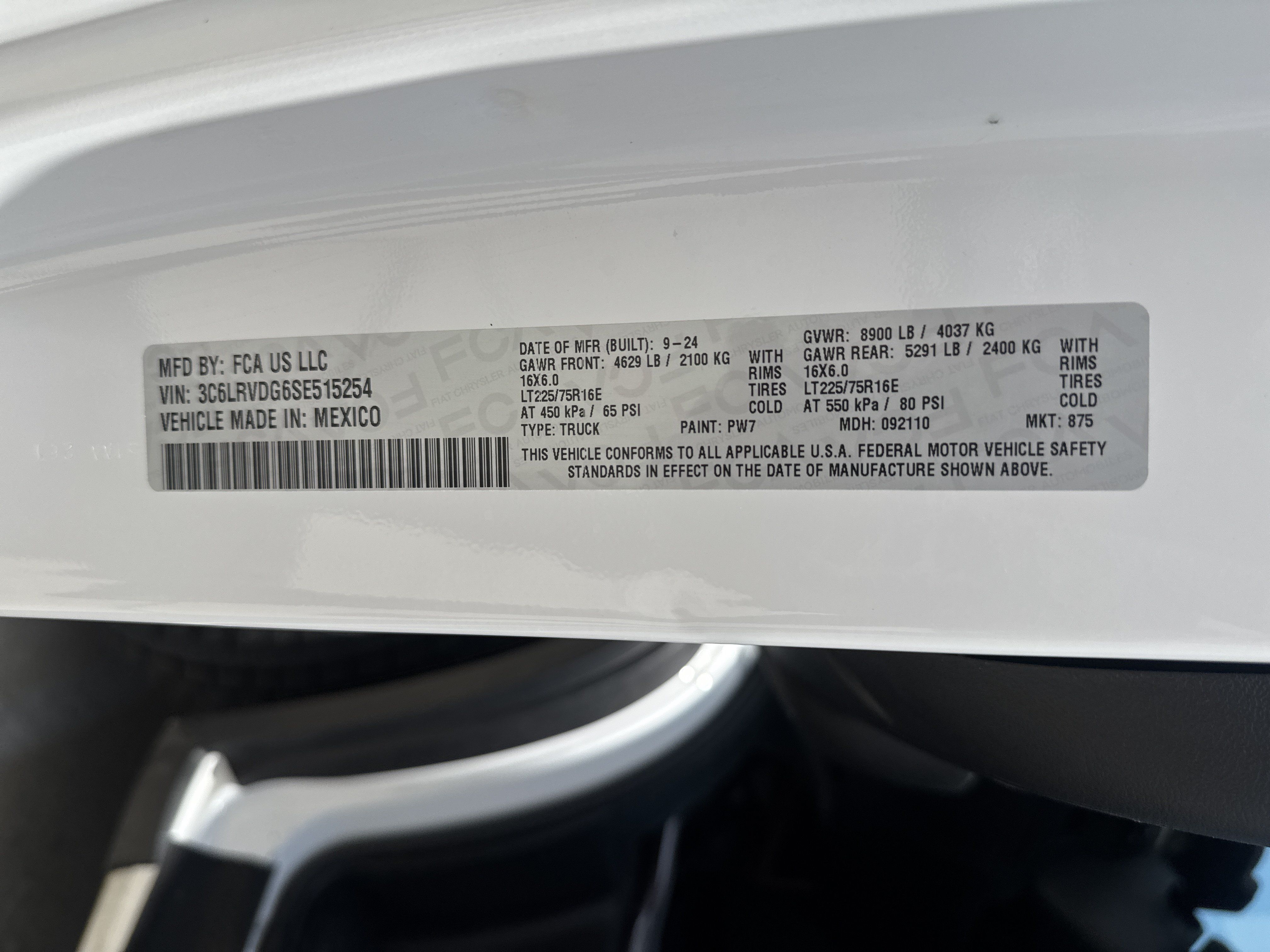 Used 2025 RAM ProMaster 2500 w/ Convenience Group FWD image 30