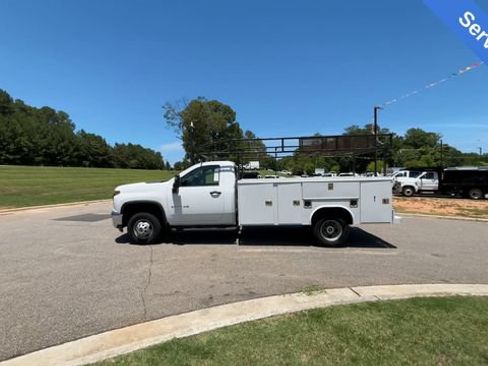 Used 2022 Chevrolet Silverado 3500 W/T w/ WT Convenience Package RWD image 2