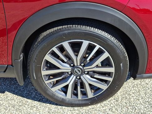 Used 2023 Nissan Kicks SV w/ Exterior Package FWD image 9
