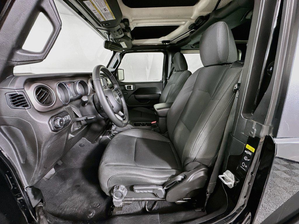 Used 2020 Jeep Wrangler Sport AWD/4WD image 20