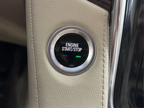 Used 2017 Cadillac Escalade Premium Luxury AWD/4WD image 38