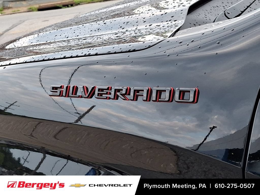 New 2026 Chevrolet Silverado 1500 RST w/ Redline Edition AWD/4WD image 17