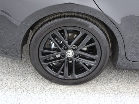 Used 2026 Toyota Camry SE w/ Convenience Package FWD image 6