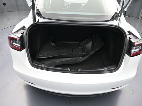 Used 2023 Tesla Model 3 Standard Range image 35