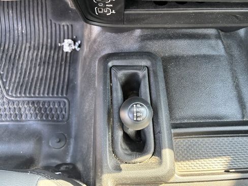 Used 2019 RAM 2500 Tradesman w/ Chrome Appearance Group AWD/4WD image 12