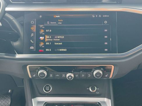 Certified 2025 Audi Q3 2.0T Premium Plus w/ Premium Plus Package image 23