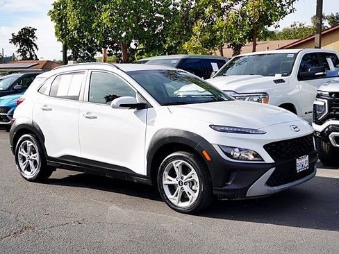Certified 2023 Hyundai Kona SEL AWD/4WD image 6