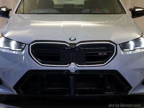 New 2026 BMW M5 w/ Executive Package image 6