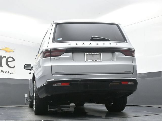 Used 2022 Jeep Wagoneer Series II AWD/4WD image 61