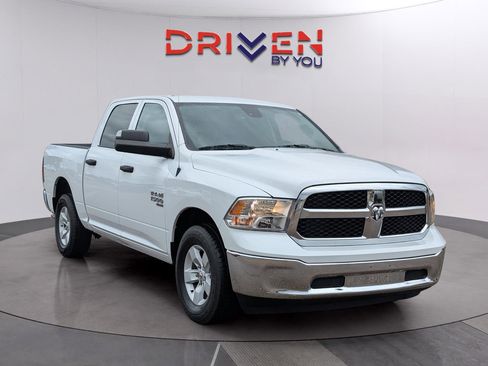 Used 2023 RAM 1500 Classic SLT w/ Trailer & Traction Group AWD/4WD image 8