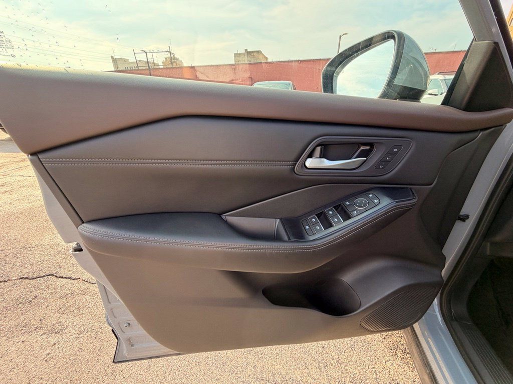 Certified 2023 Nissan Rogue SL w/ SL Premium Package FWD image 14