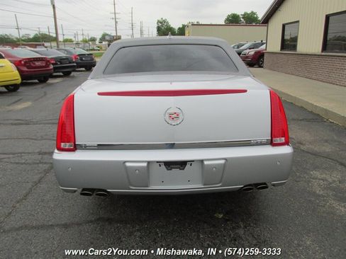 Used 2010 Cadillac DTS Luxury image 5