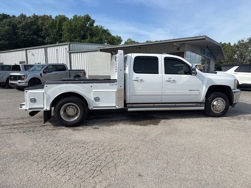 Used 2011 Chevrolet Silverado 3500 LTZ w/ LTZ Plus Package AWD/4WD image 18
