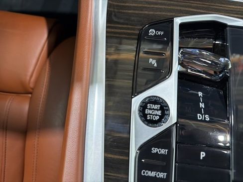 Certified 2024 BMW X6 xDrive40i w/ Executive Package image 42