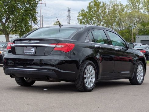 Used 2013 Chrysler 200 Limited FWD image 11