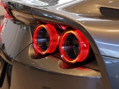 Certified 2021 Ferrari 812 GTS RWD image 32