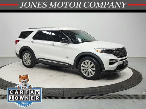 Used 2021 Ford Explorer King Ranch w/ Premium Technology Package RWD image 1