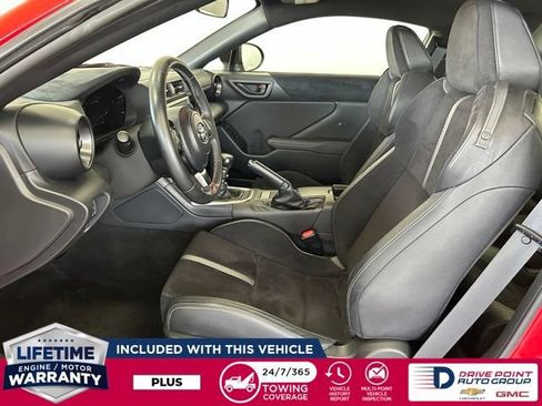 Used 2024 Toyota GR86 Premium RWD image 15