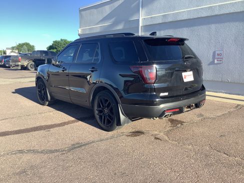 Used 2017 Ford Explorer Sport AWD/4WD image 6