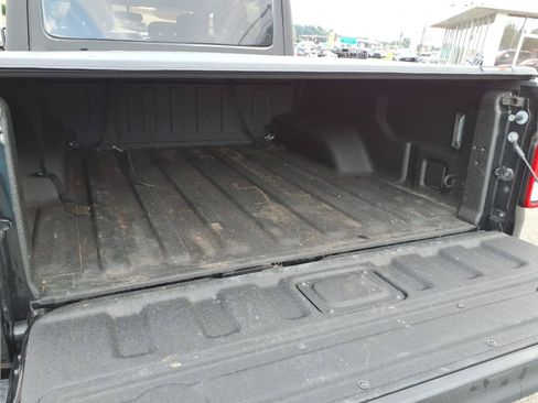 Used 2022 Jeep Gladiator Sport AWD/4WD image 6
