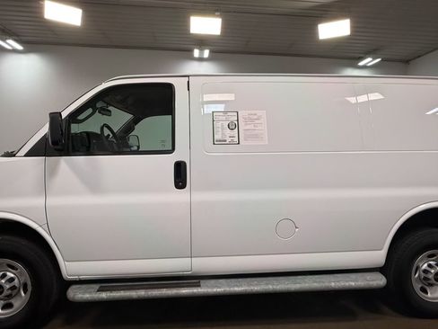 Used 2024 GMC Savana 2500 w/ Driver Convenience Package image 41