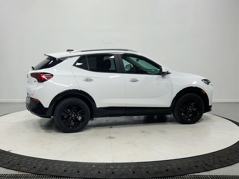 Used 2024 Buick Encore GX Sport Touring w/ Comfort Package image 9